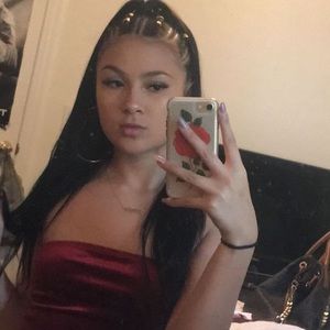 Meet your Posher, Alyssa